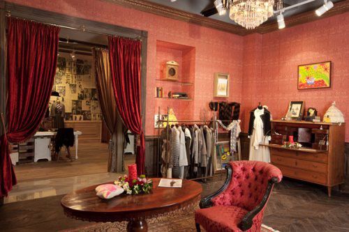 开家特色服装店+管理要有道