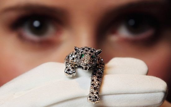 温莎公爵夫人:定情卡地亚猎豹胸针