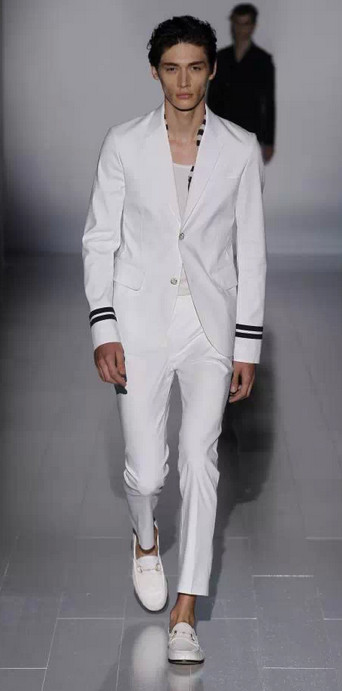 GUCCI2015新款清爽白色系列 低调奢华洋溢夏日风情