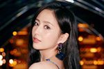 夏日露背装 感受清凉收获高级性感